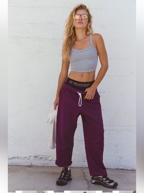 NWT Free People Movement Top Score Barrel Pants in Deep Mulberry. Sz M